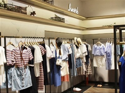 零經驗開品牌折扣店，如何避開服裝輔料銷售虧損陷阱？